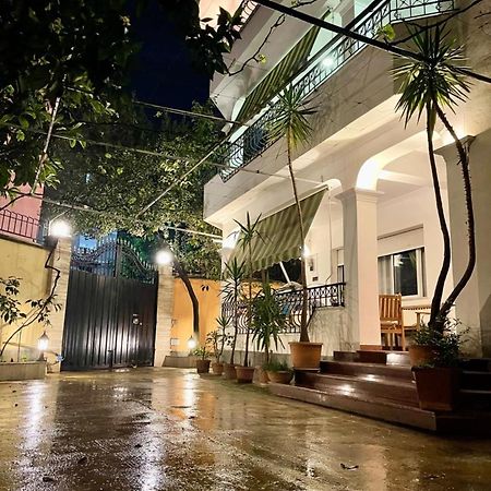 Mandarine Hostel 티라나 외부 사진