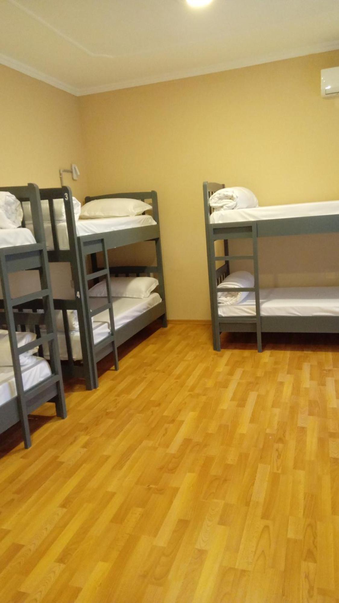 Mandarine Hostel 티라나 외부 사진