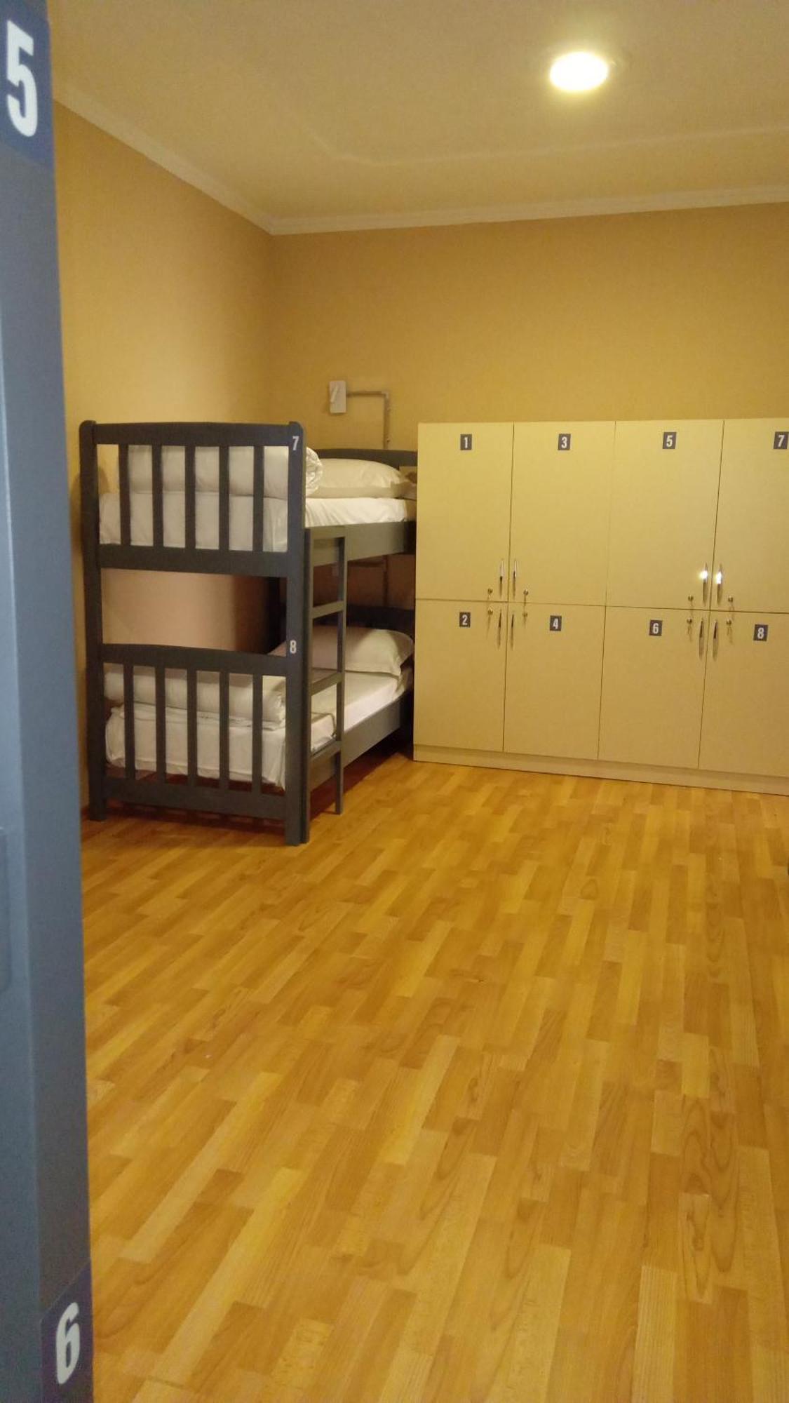 Mandarine Hostel 티라나 외부 사진
