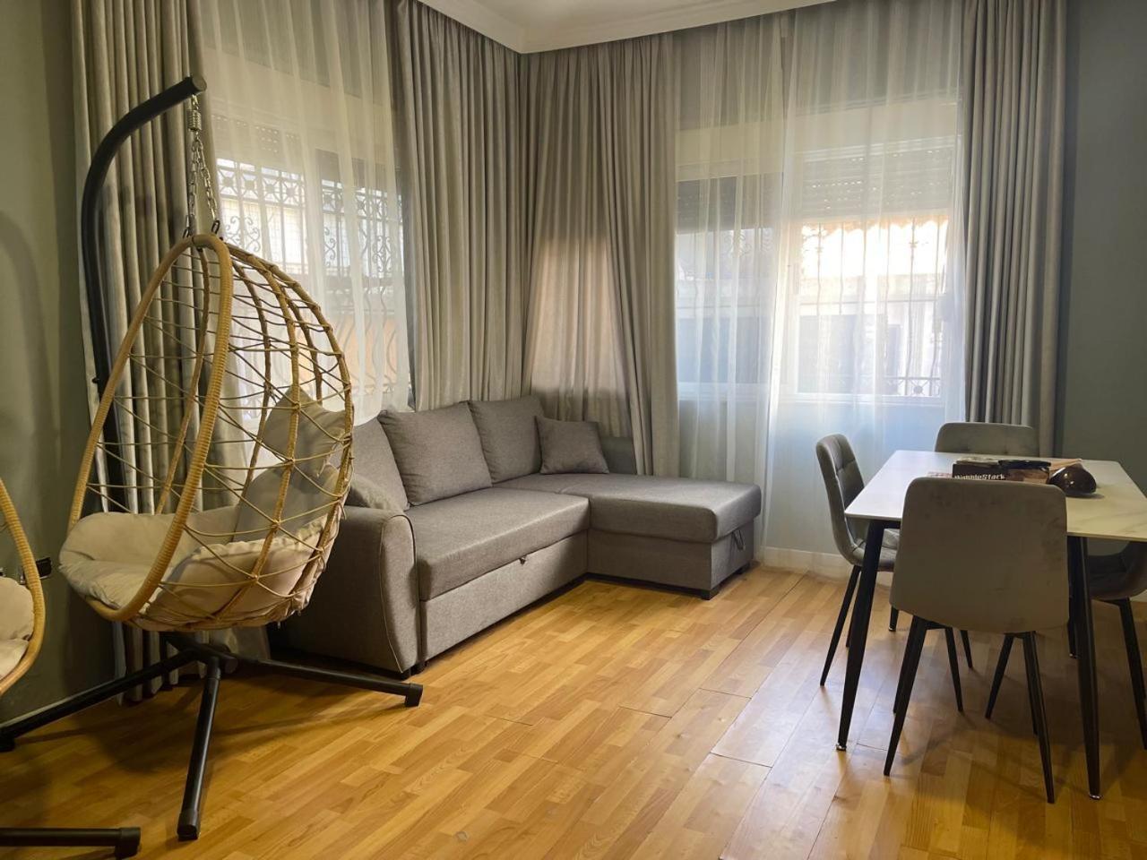 Mandarine Hostel 티라나 외부 사진