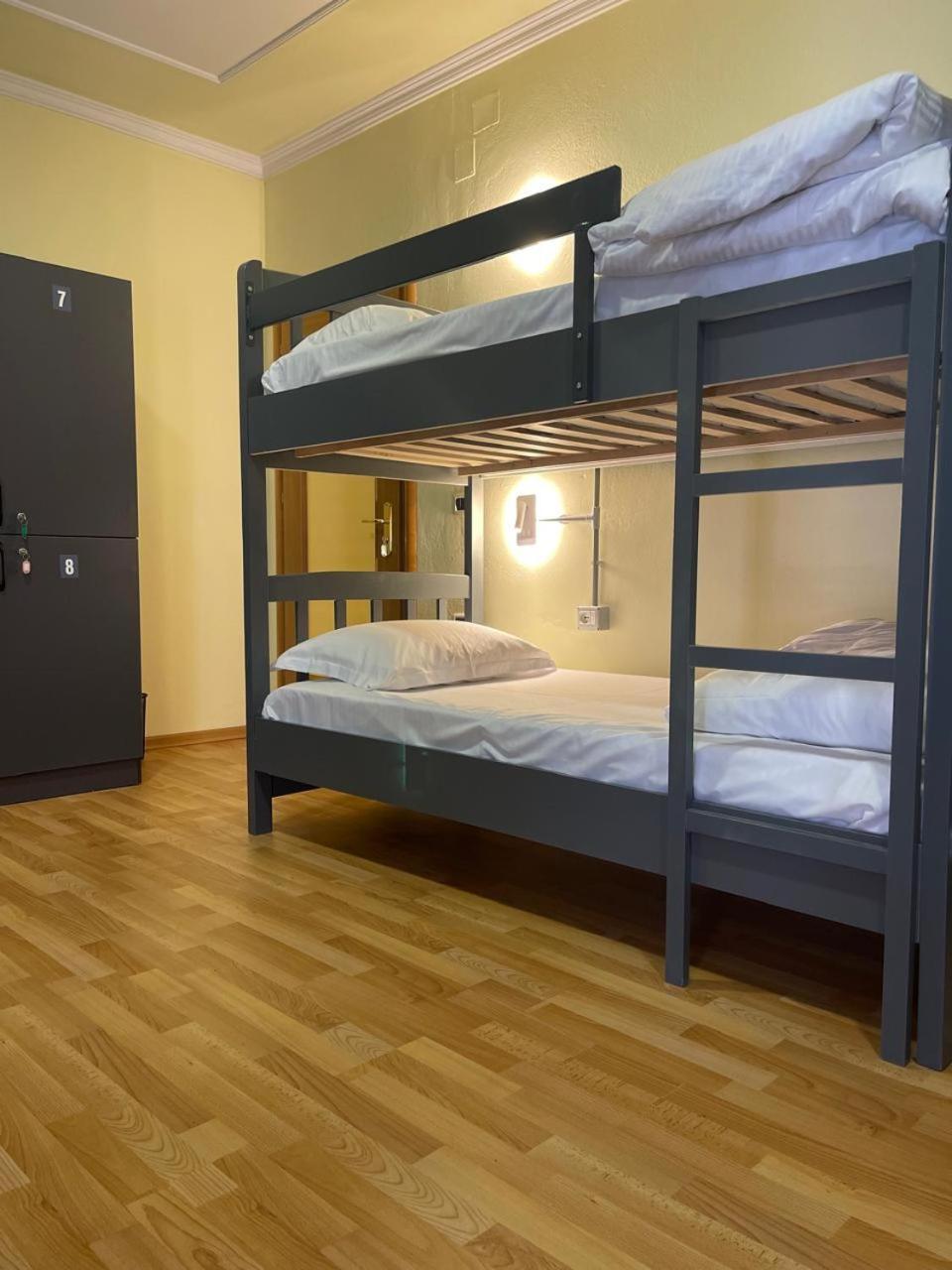 Mandarine Hostel 티라나 외부 사진