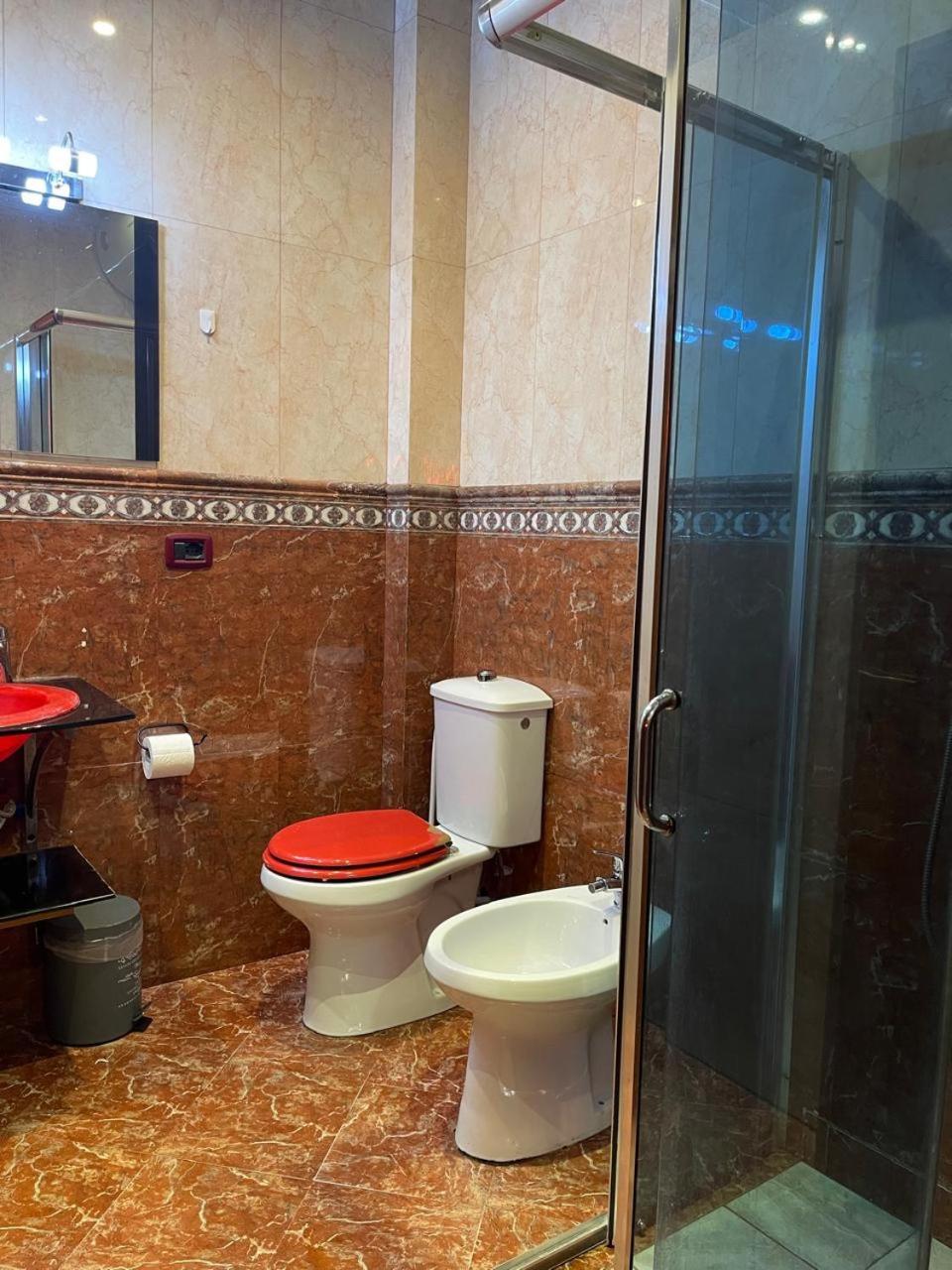 Mandarine Hostel 티라나 외부 사진